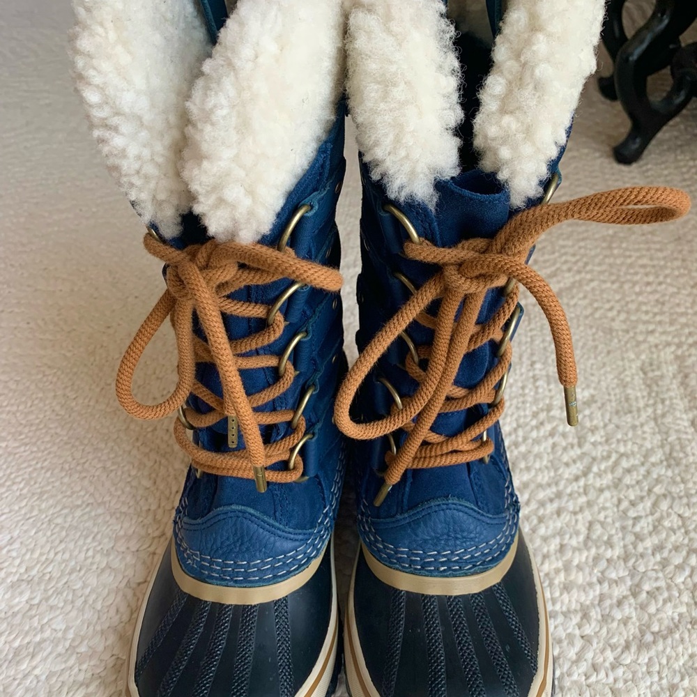 Sorel winter boots blue. Women’s 5,5.